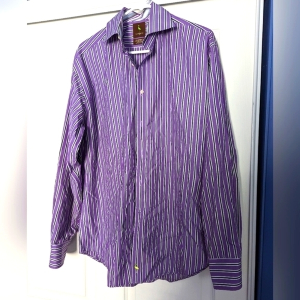 NWOT Tailorbyrd button up shirt. Men's Large.